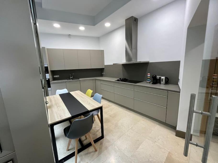 Fdez Amazing House By Cathedral And Giralda With Private Pool Villa Севиля Екстериор снимка